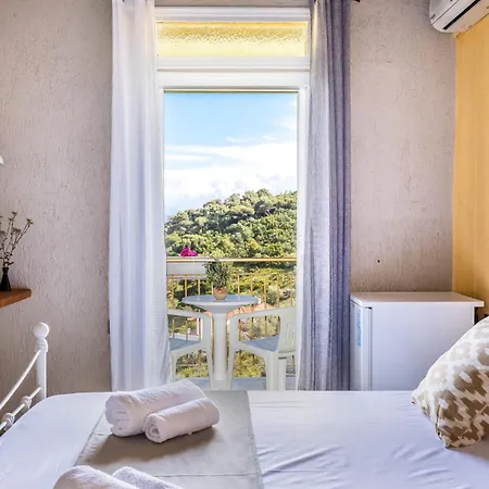 Skopelos Summer Nests - Ariadne Seaview Hotell *